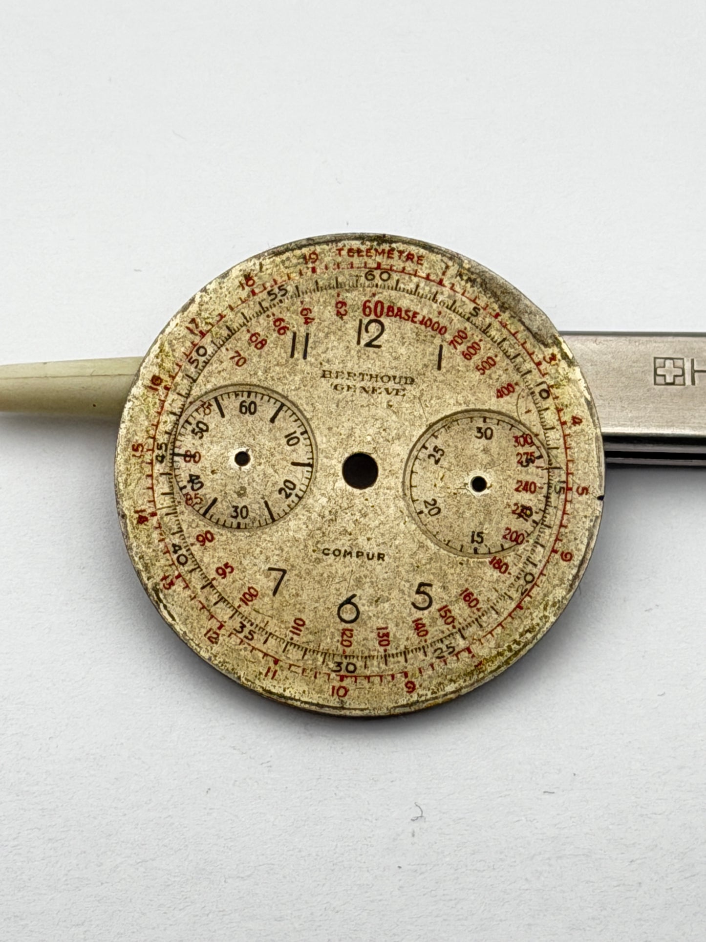 Universal Genève berthoud geneve compur chrono 33.4mm dial quadrante