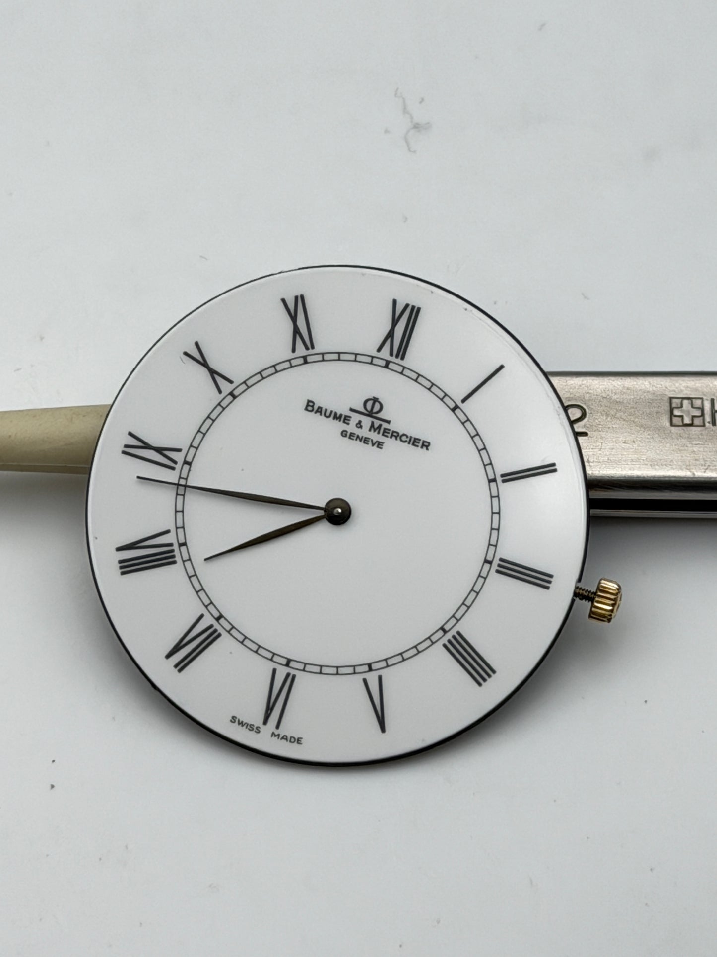 baume e mercier eta 210.001 quartz movement movimento