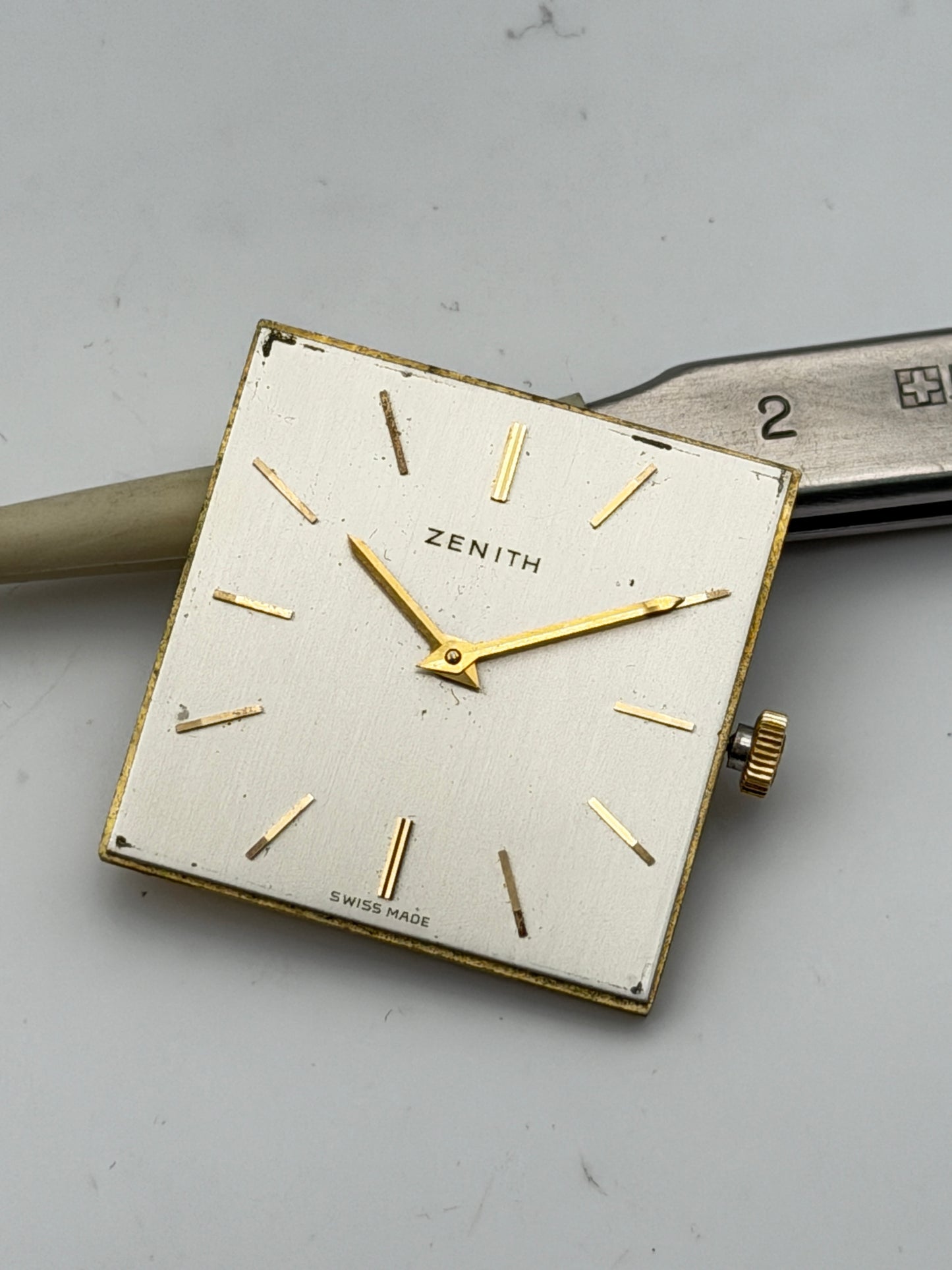 zenith 2310 movement movimento