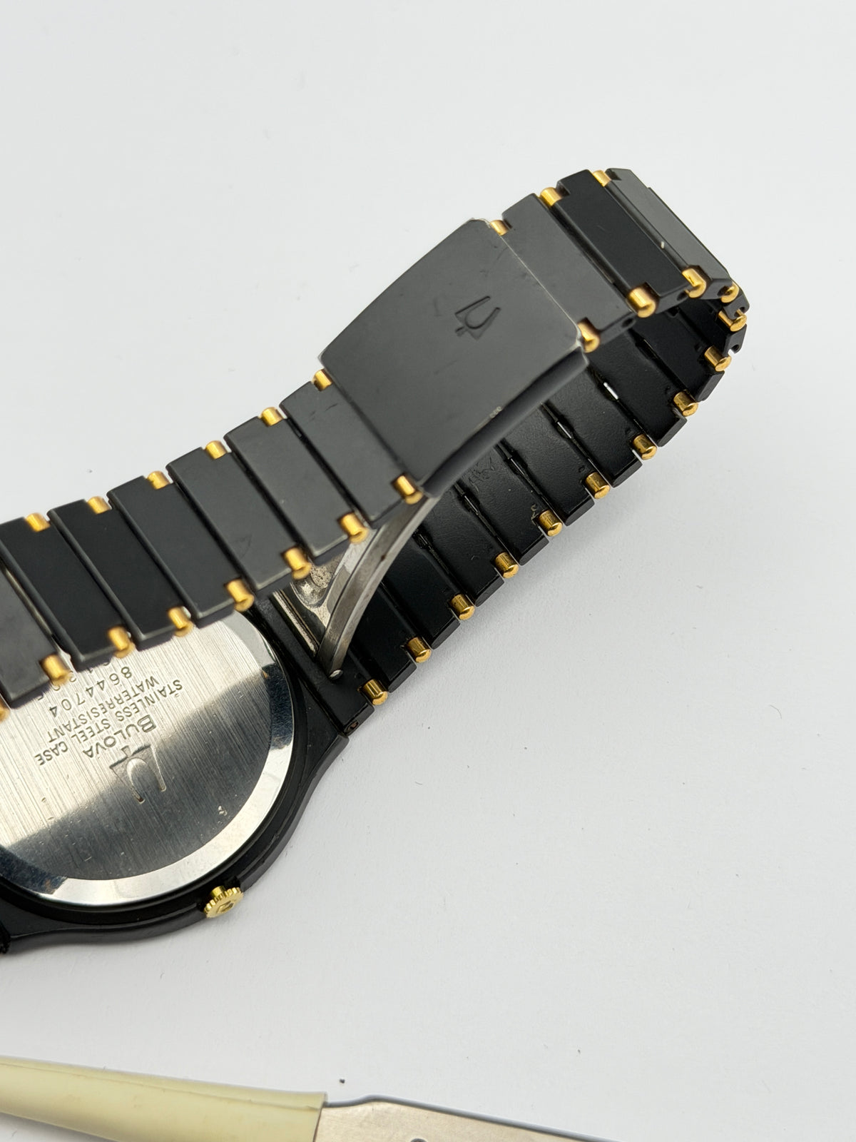 bulova quartz 33mm