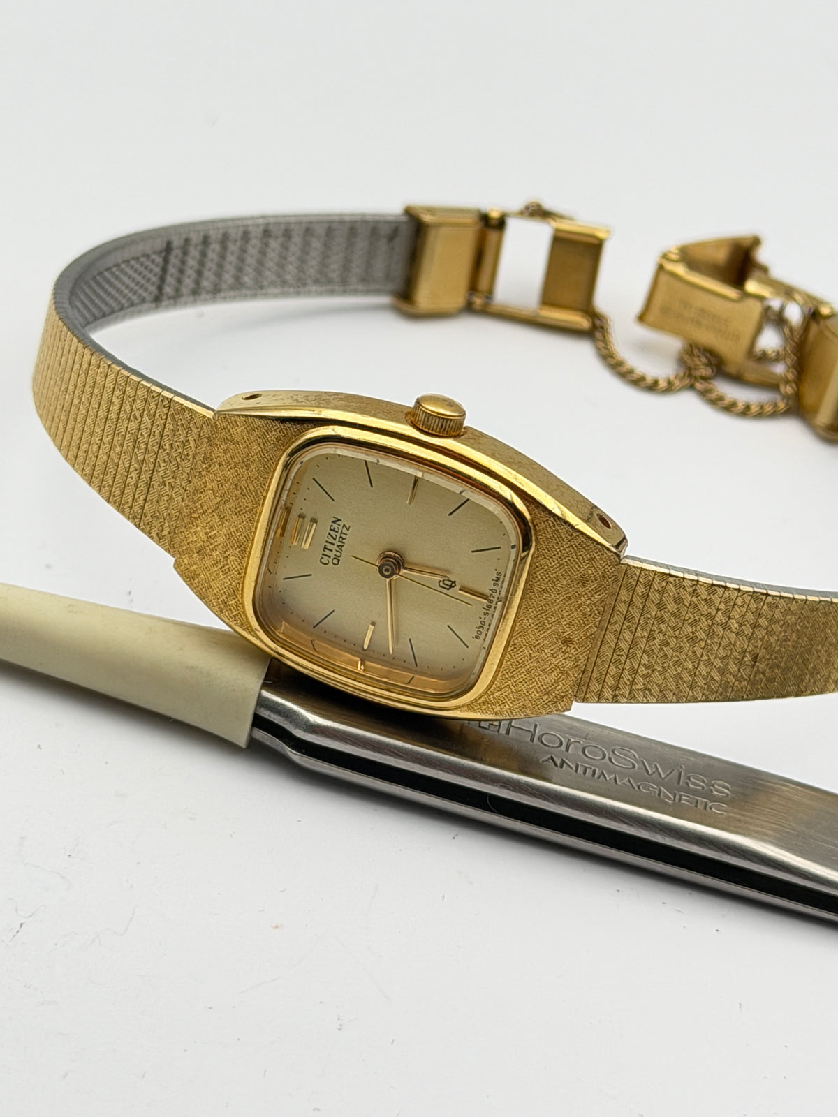 citizen quartz 21mm