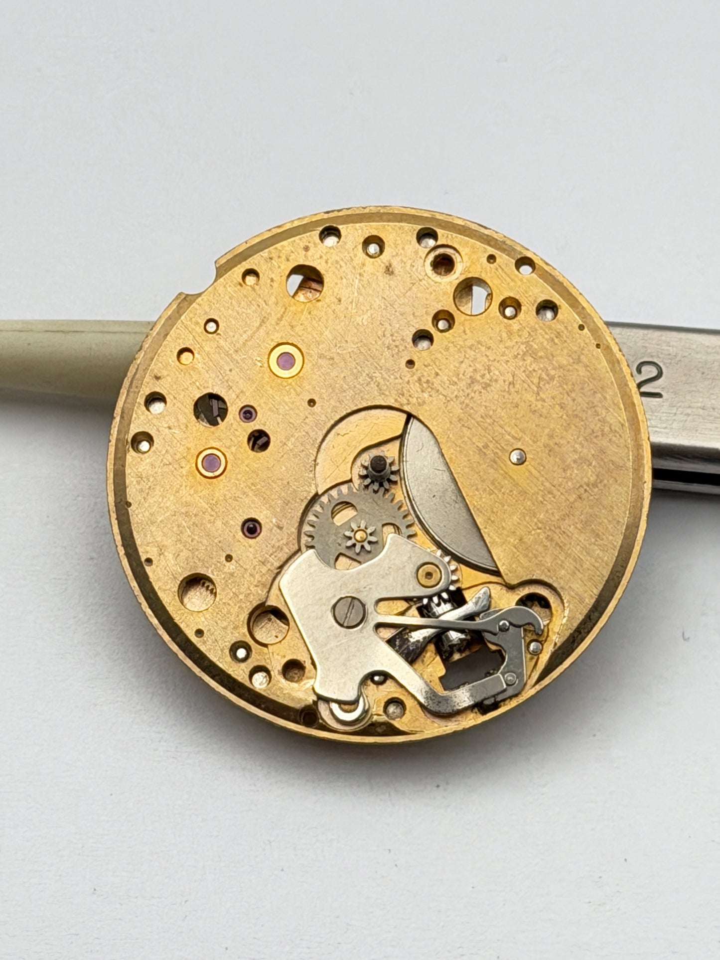 ut 6325 movement movimento