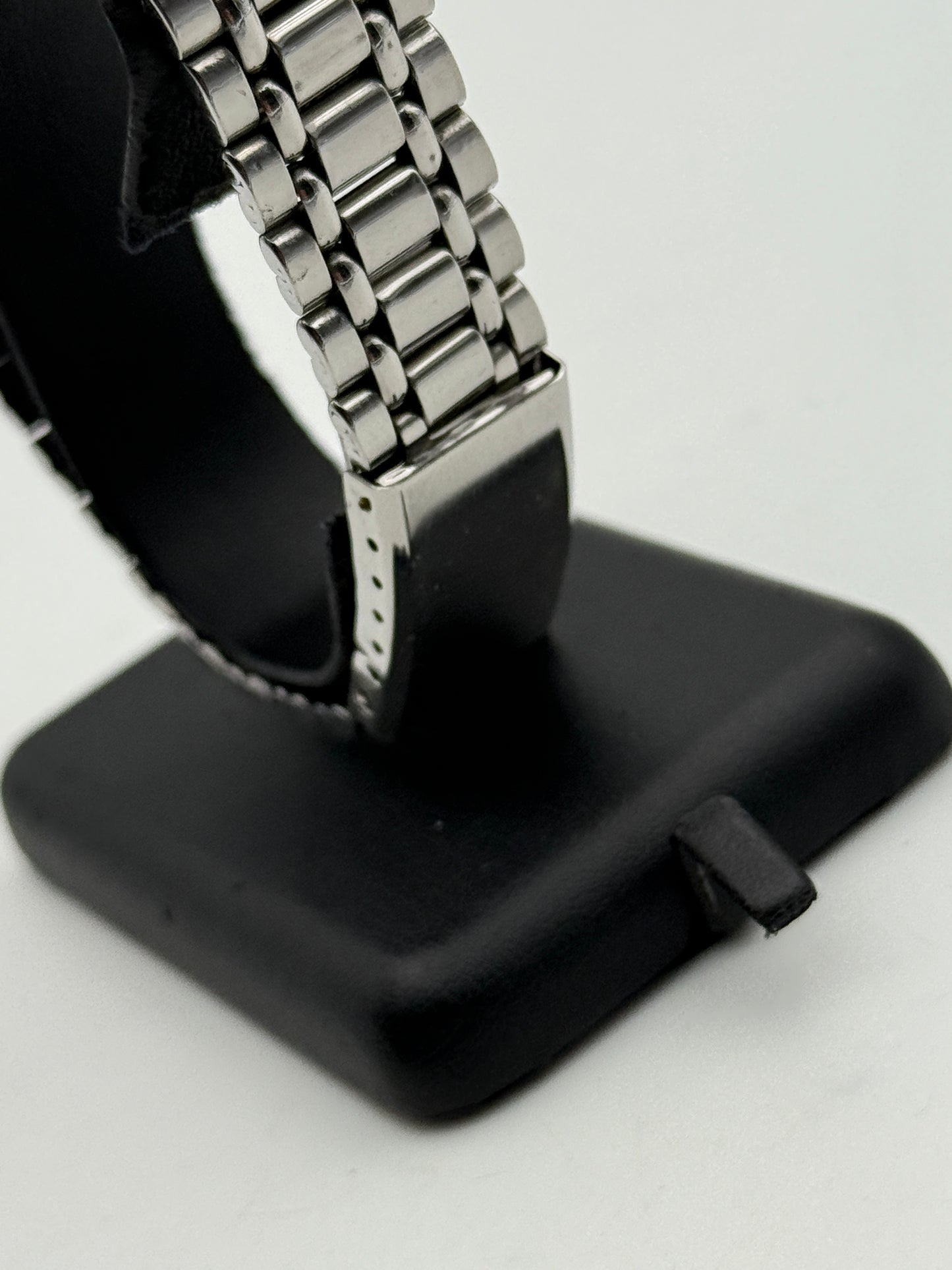 ticin judo crystal automatic seven 37mm vintage