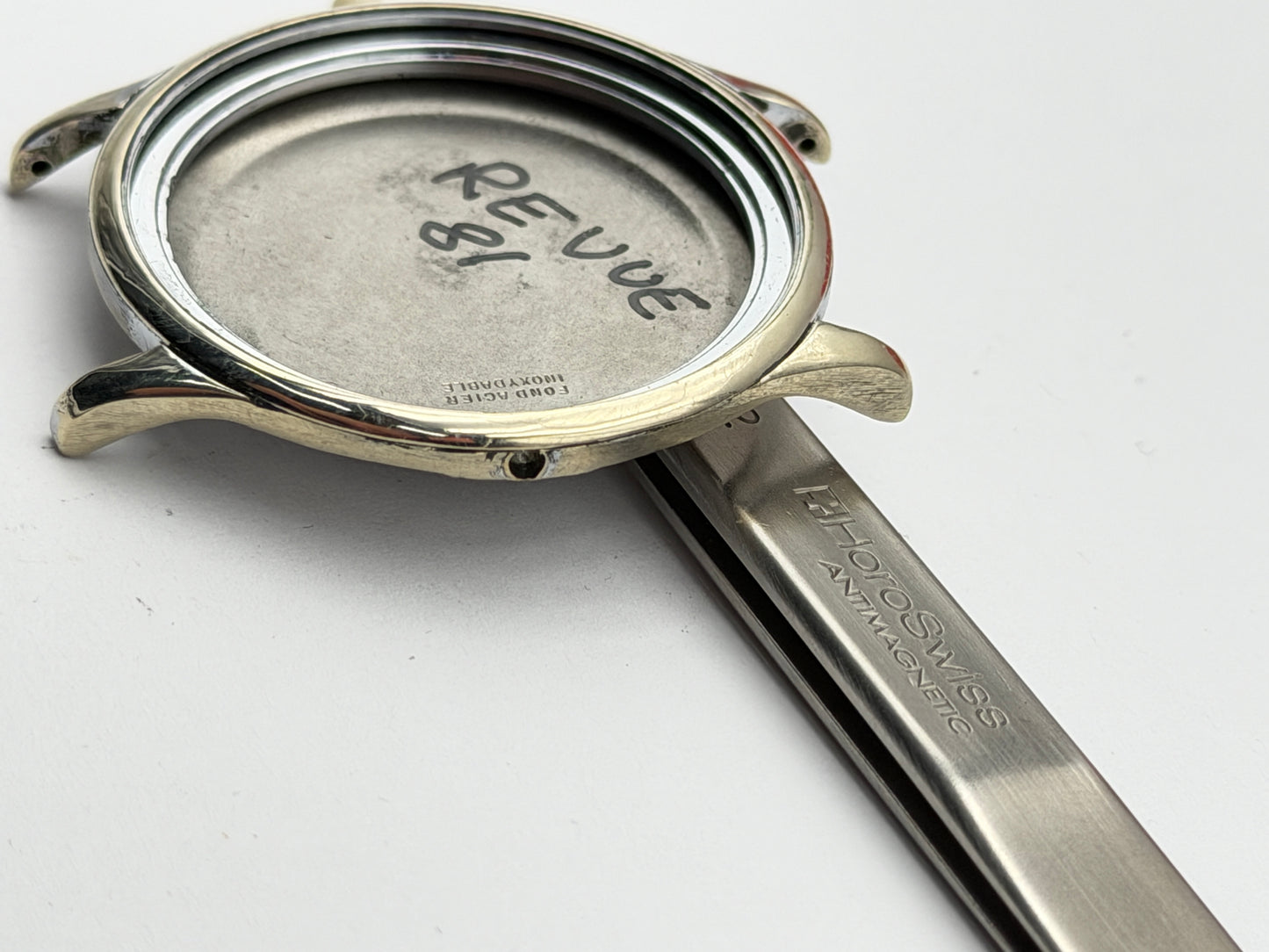 Revue Thommen cassa case 81 38mm
