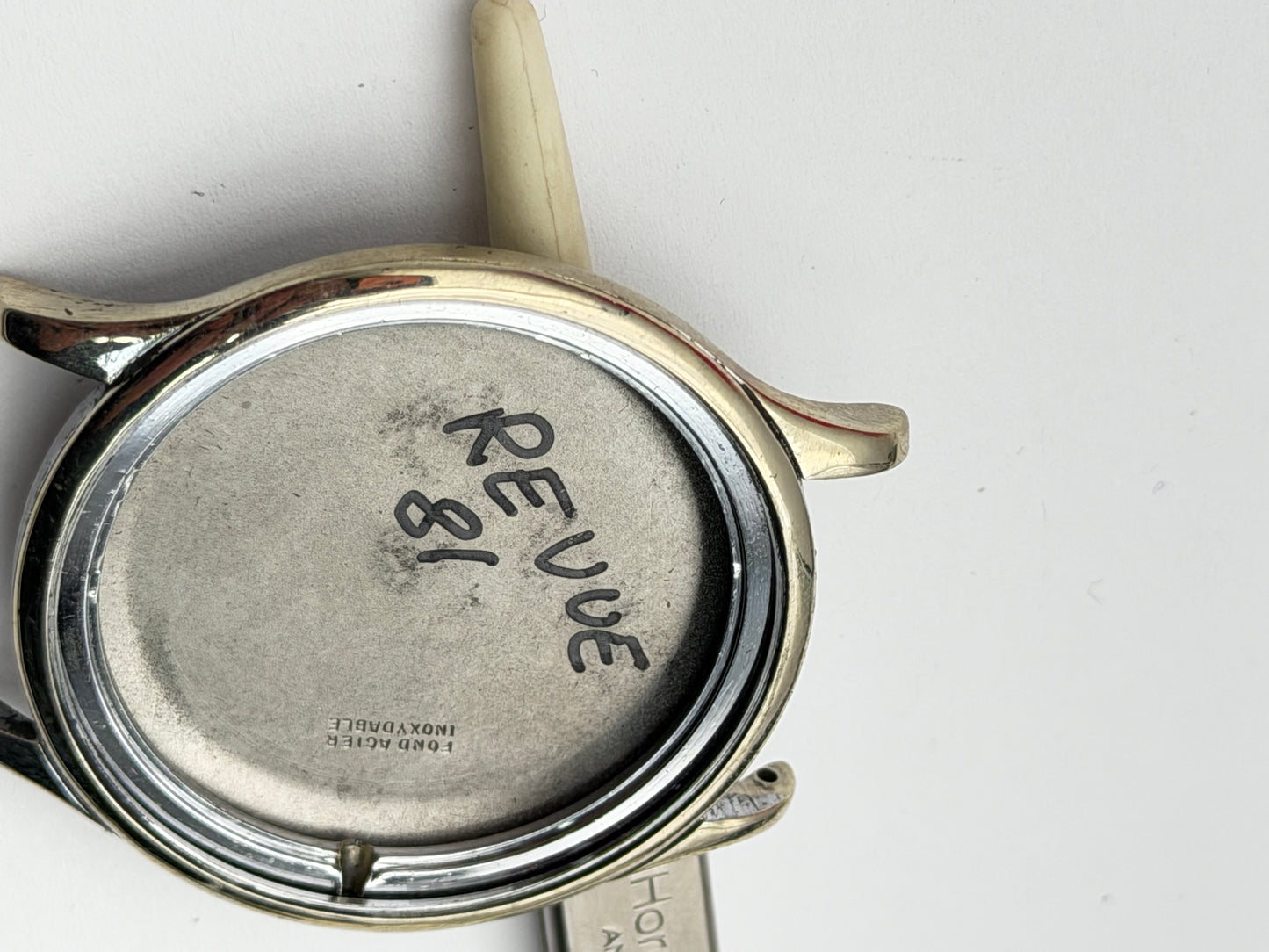 Revue Thommen cassa case 81 38mm