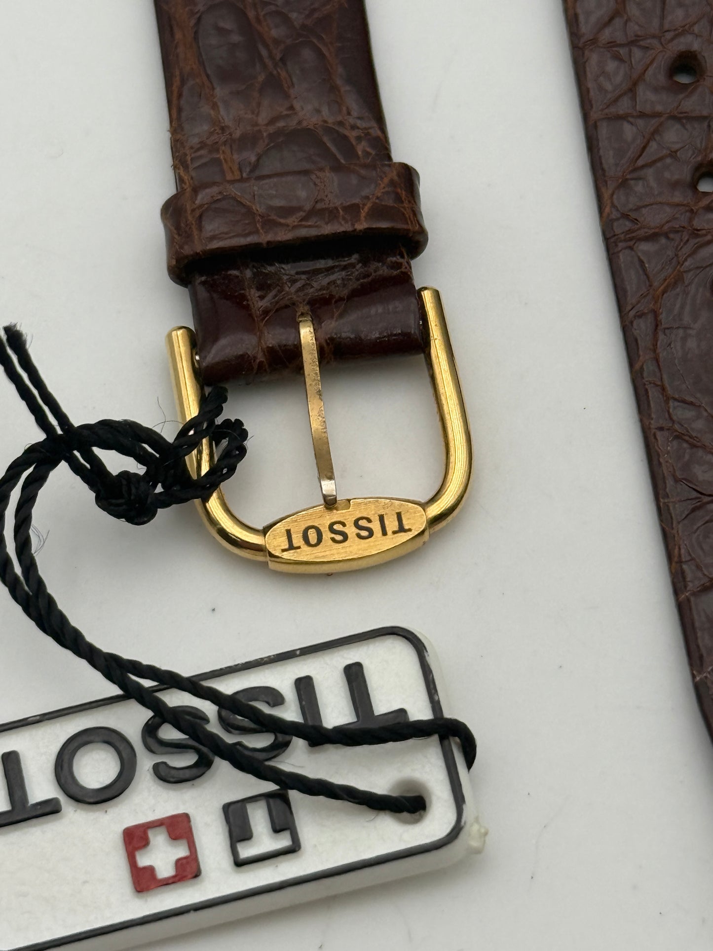 tissot 16mm cinturino strap with buckle and tag
