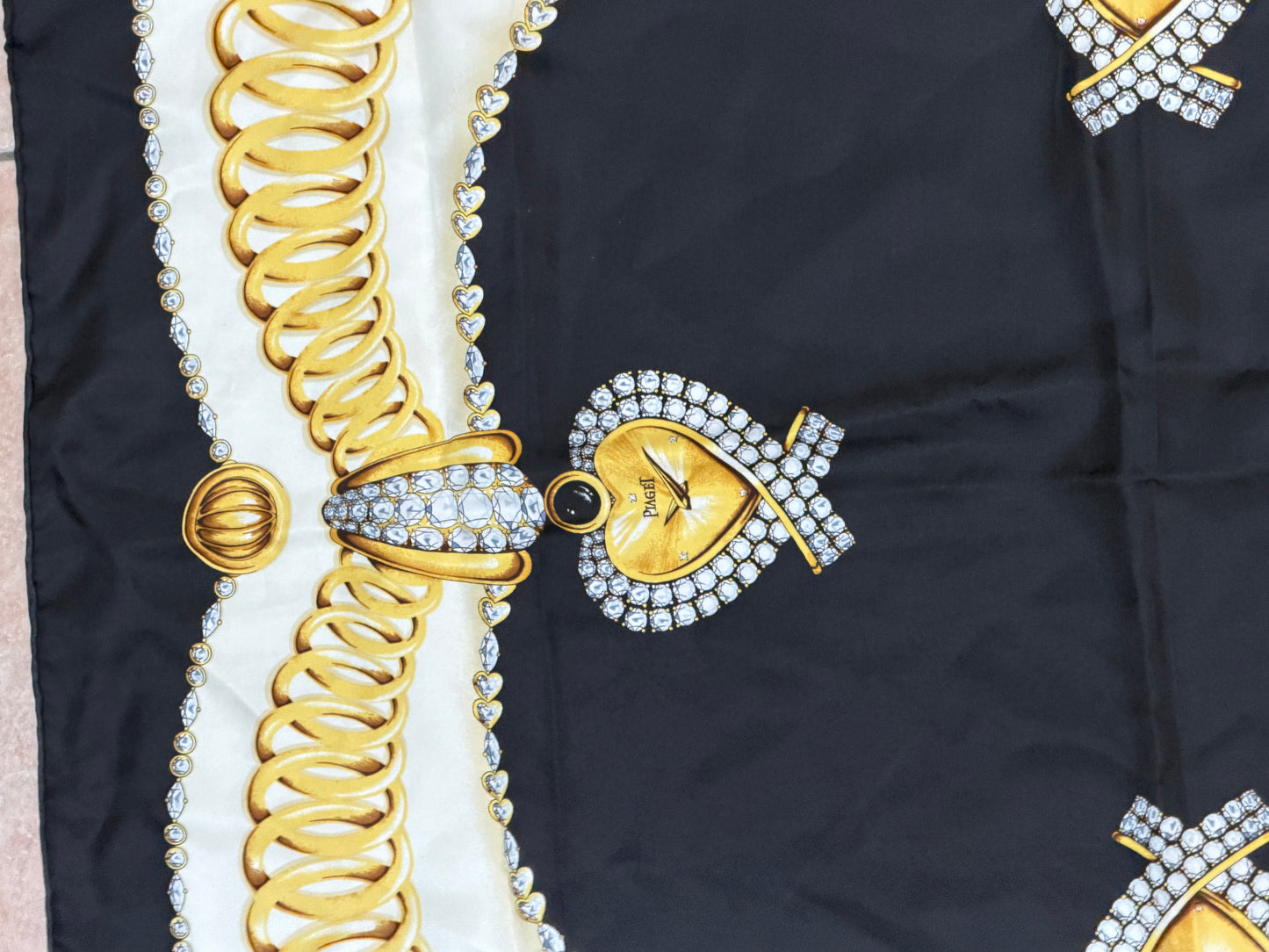 piaget swiss made foulard black