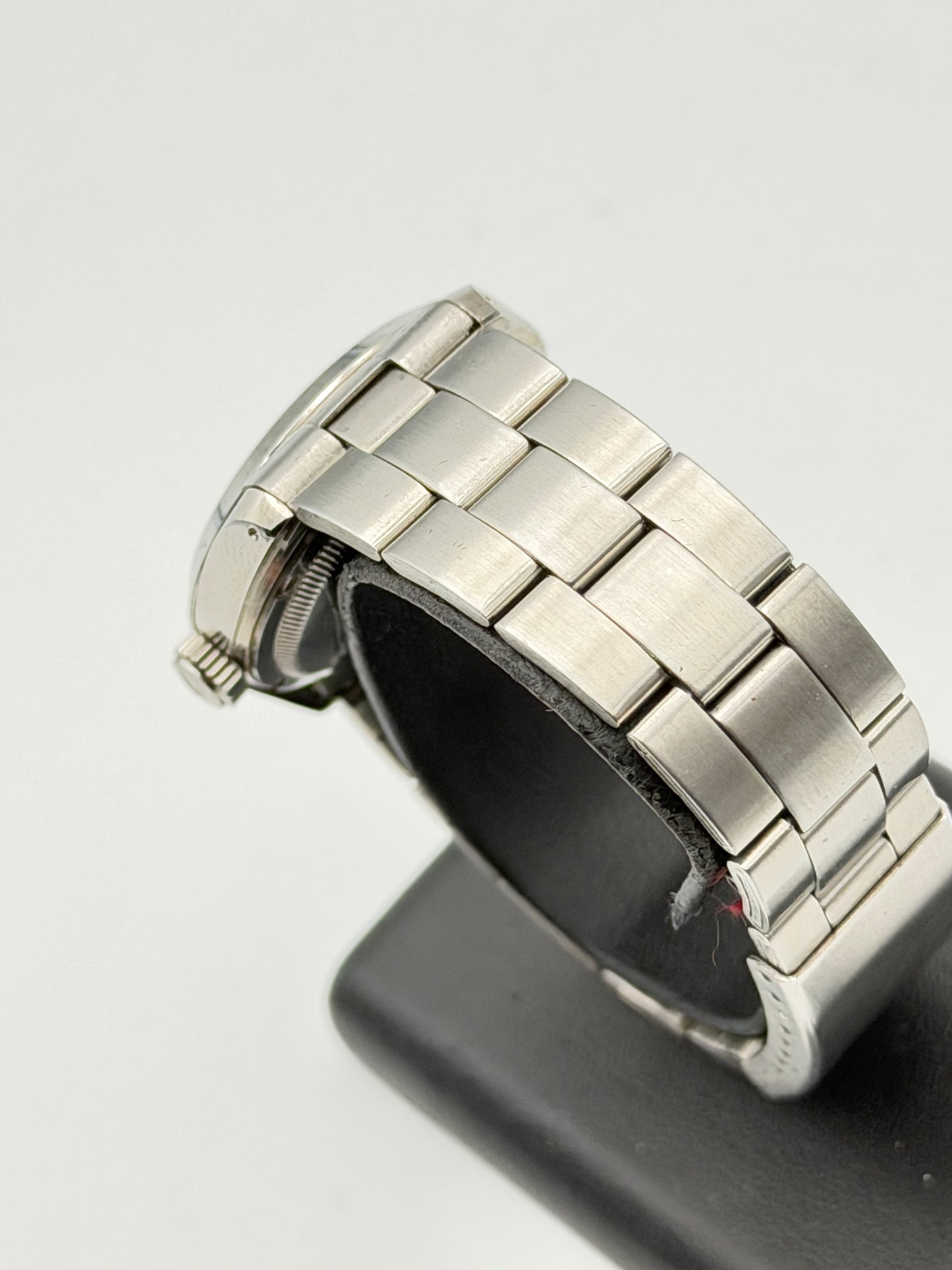 vagary quartz NOS 90's 34mm steel