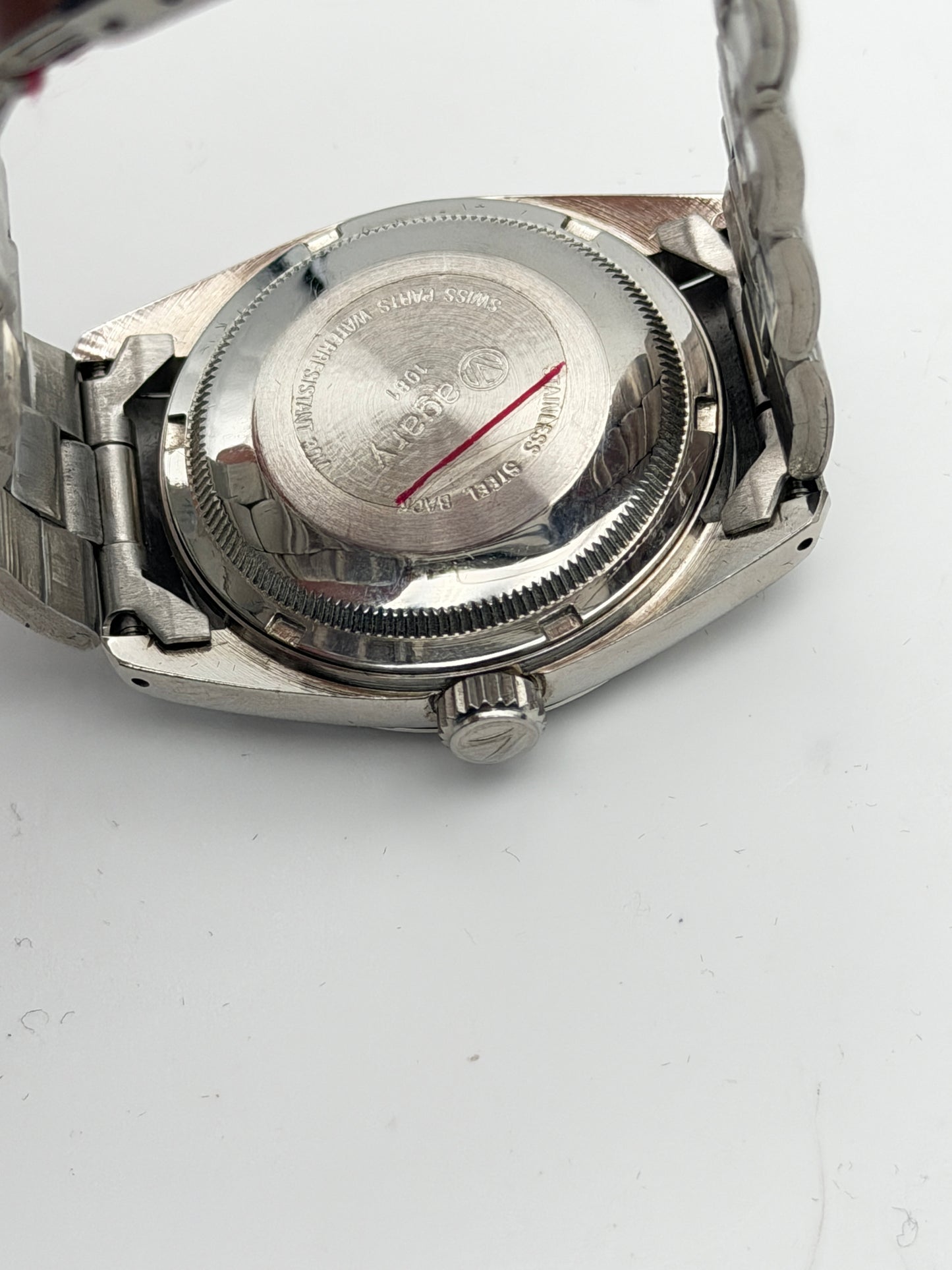 vagary quartz NOS 90's 34mm steel