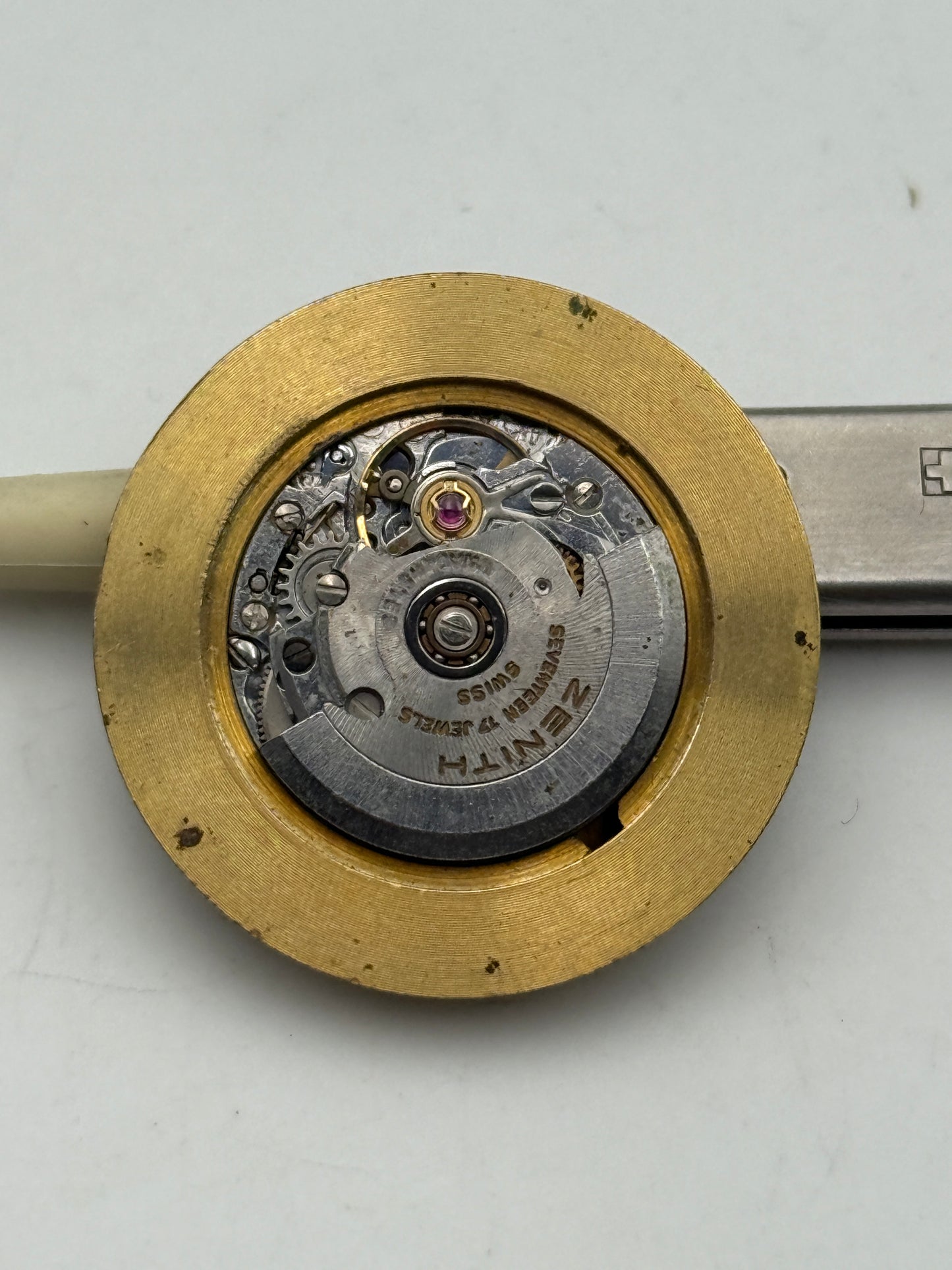 zenith 45.5 af automatic movement movimento