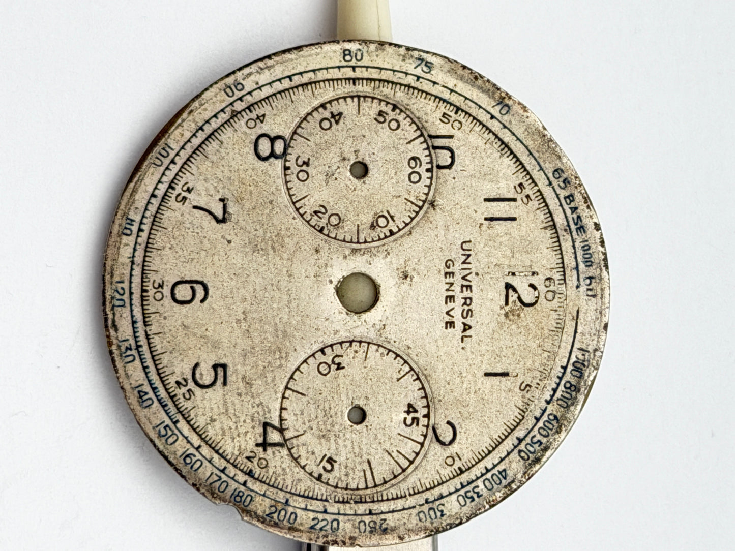 universal geneve chrono 33.3mm dial quadrante