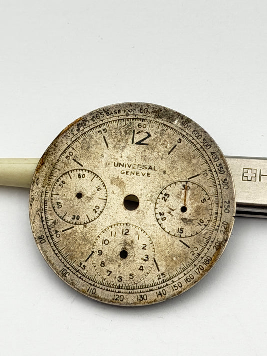 universal geneve chrono 32mm dial quadrante