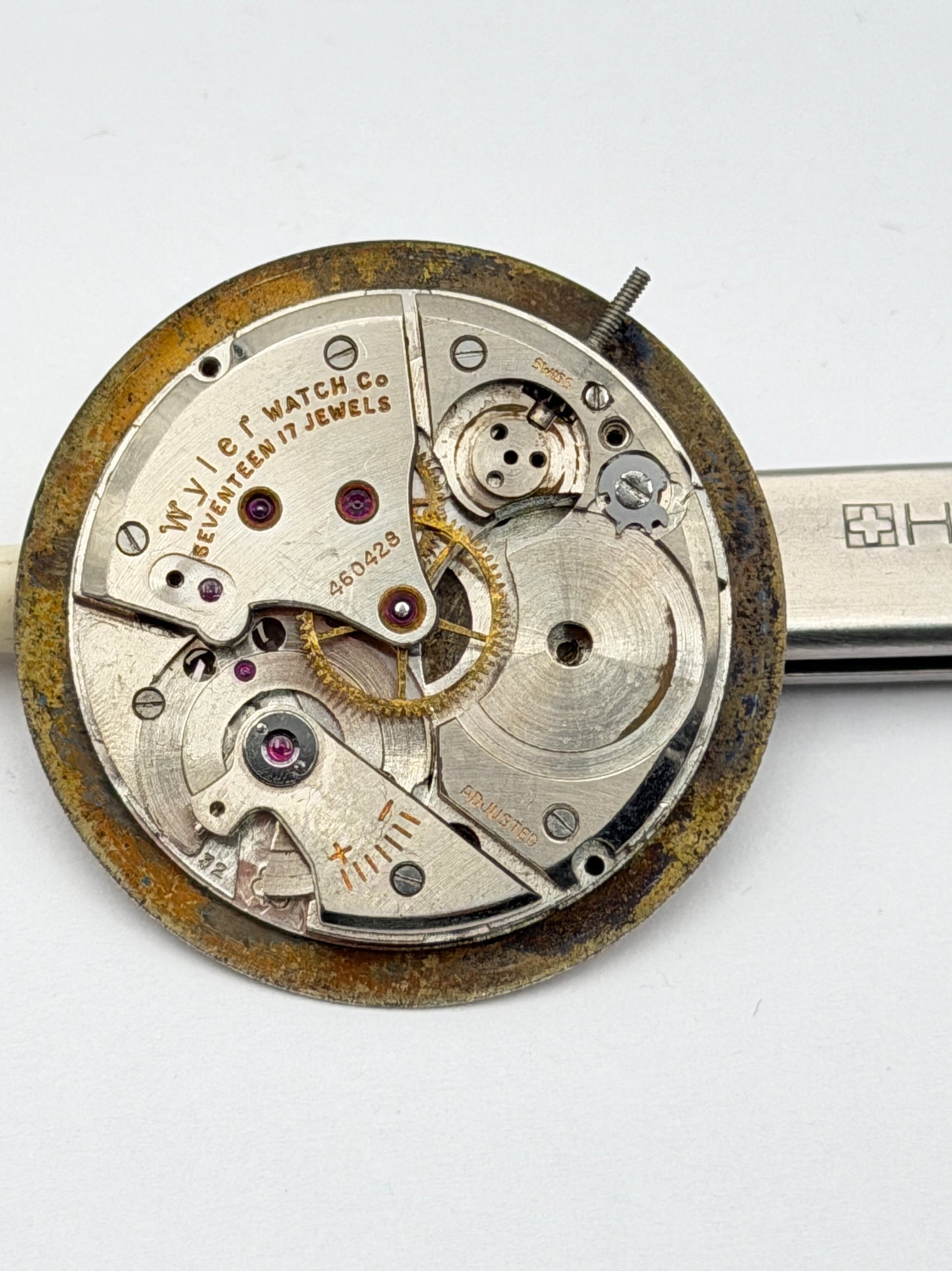 Wyler Vetta 32 movement movimento