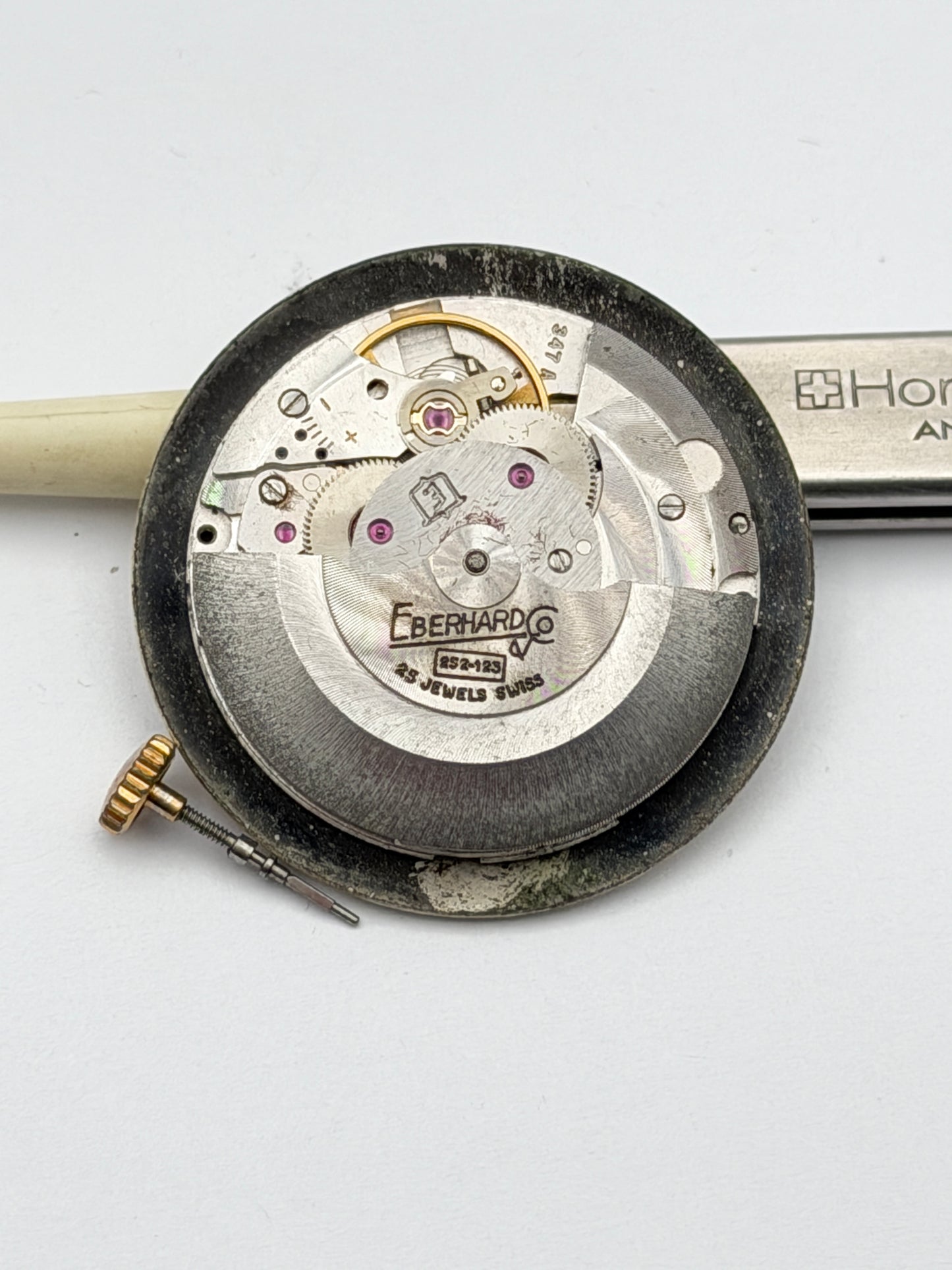 Eberhard & Co. 252-123347a movement movimento
