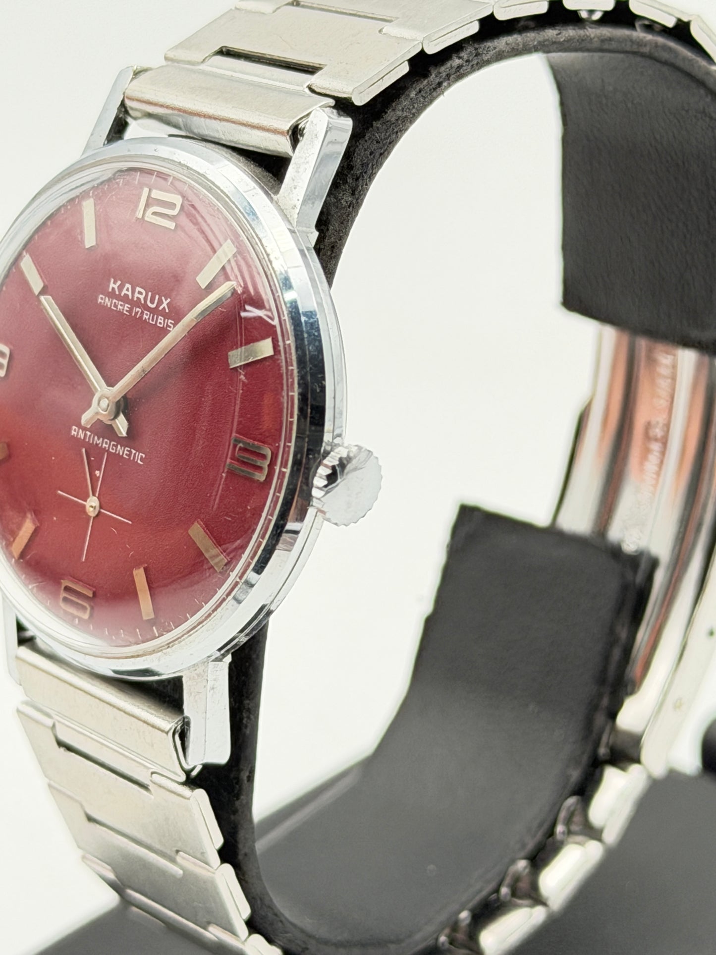 karux red watch steel vintage nos 70s 34mm swiss made