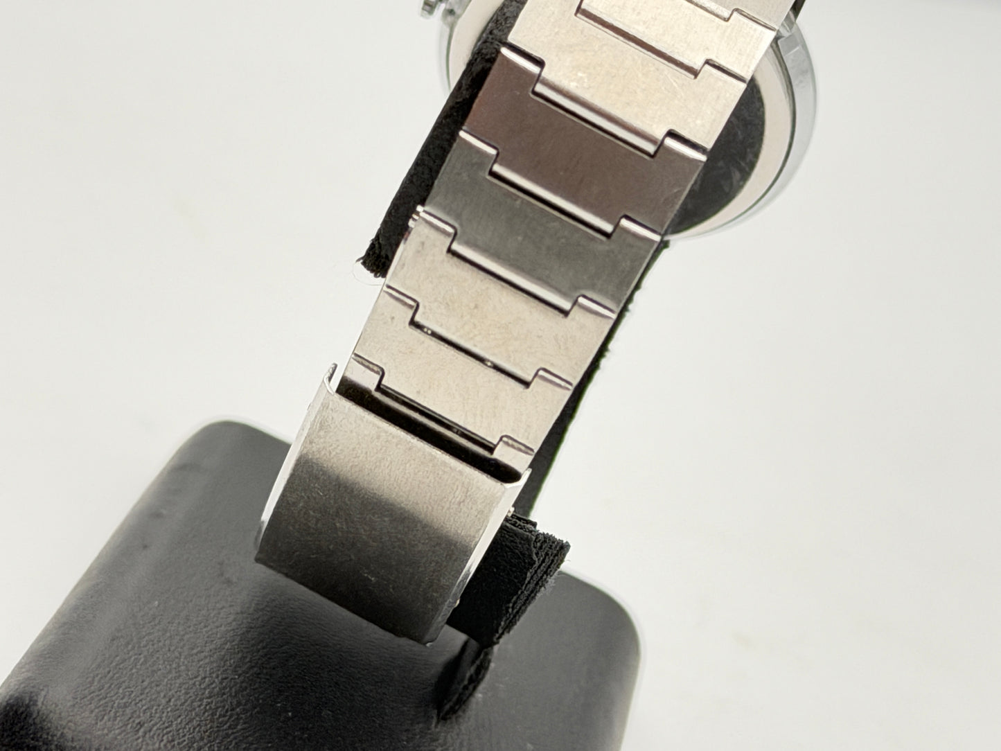 karux red watch steel vintage nos 70s 34mm swiss made