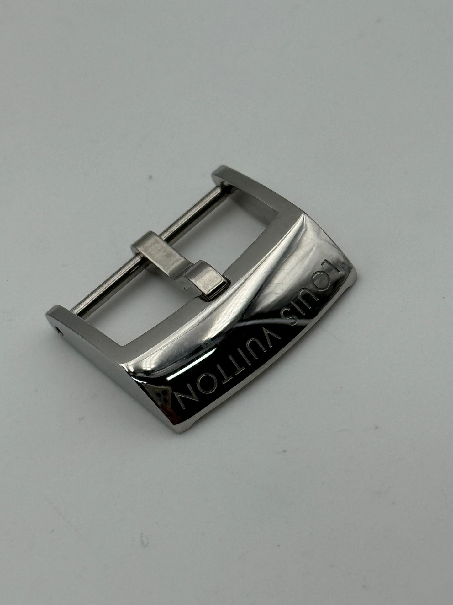 Louis Vuitton fibbia buckle 18mm diver automatic