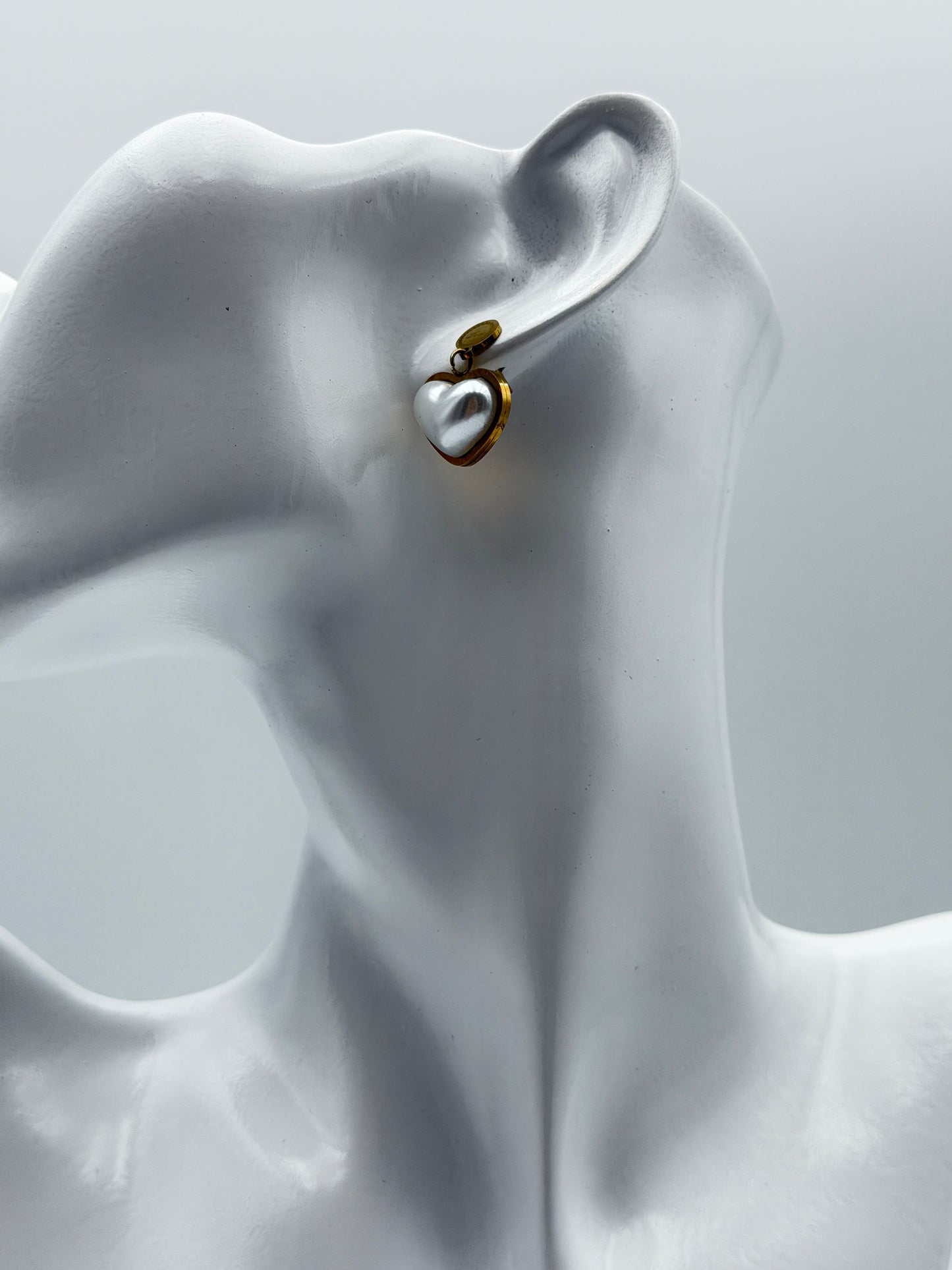orecchini cuore acciaio aisi 316l steel round earring hearth pearl gold plated