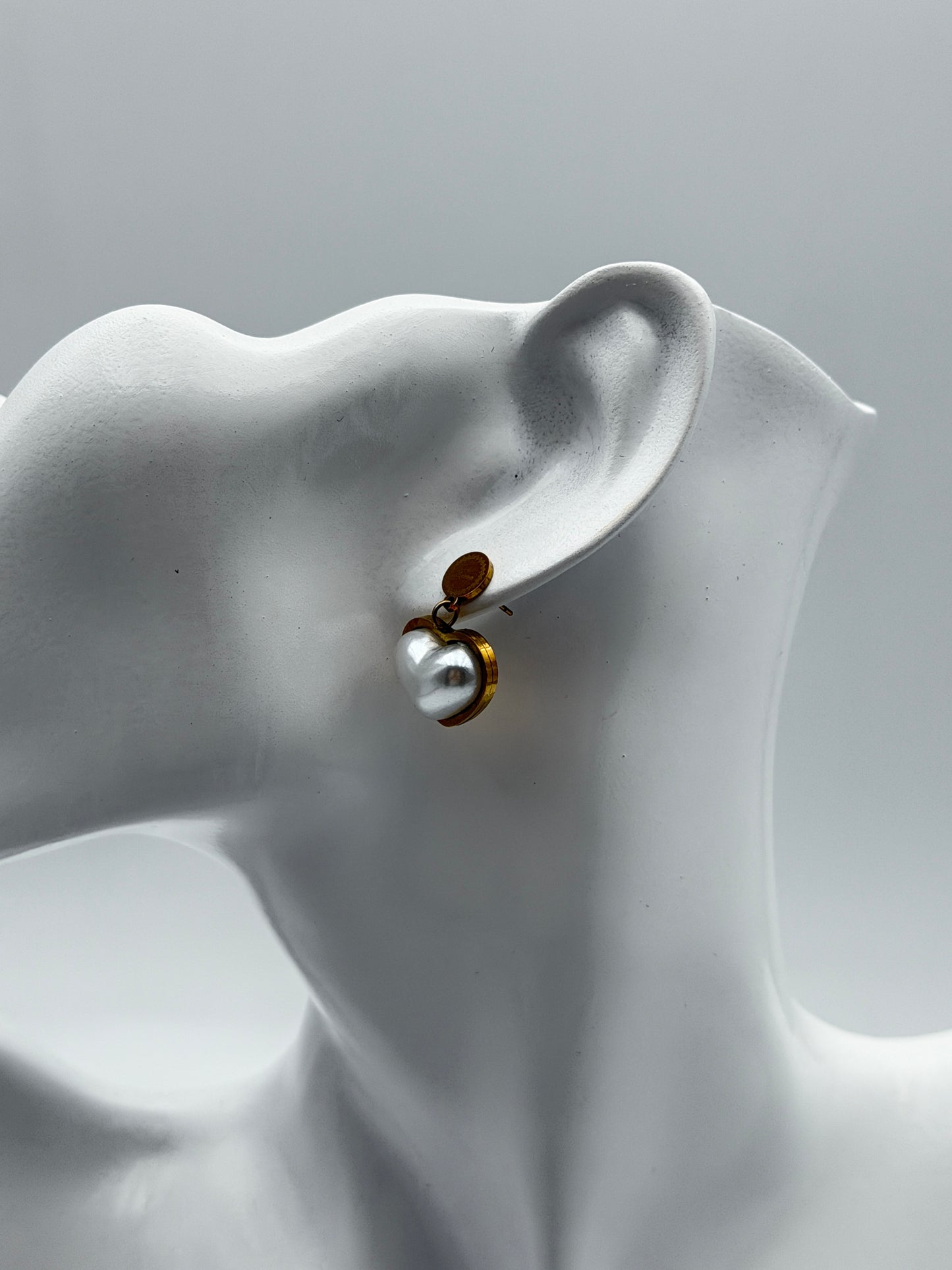 orecchini cuore acciaio aisi 316l steel round earring hearth pearl gold plated