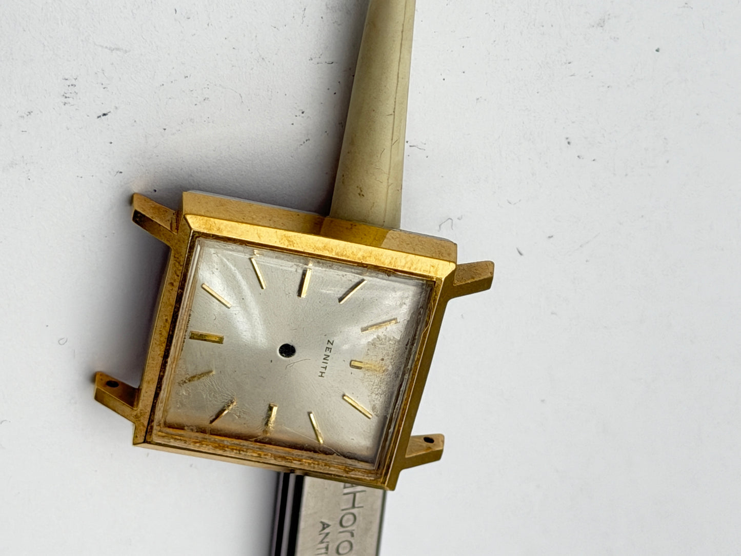 zenith tv 22mm cassa case