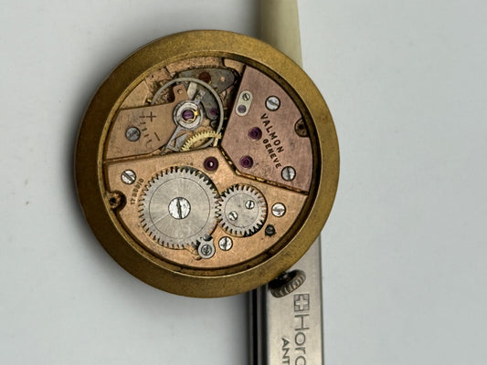 valmon geneve peseux 330 movement movimento