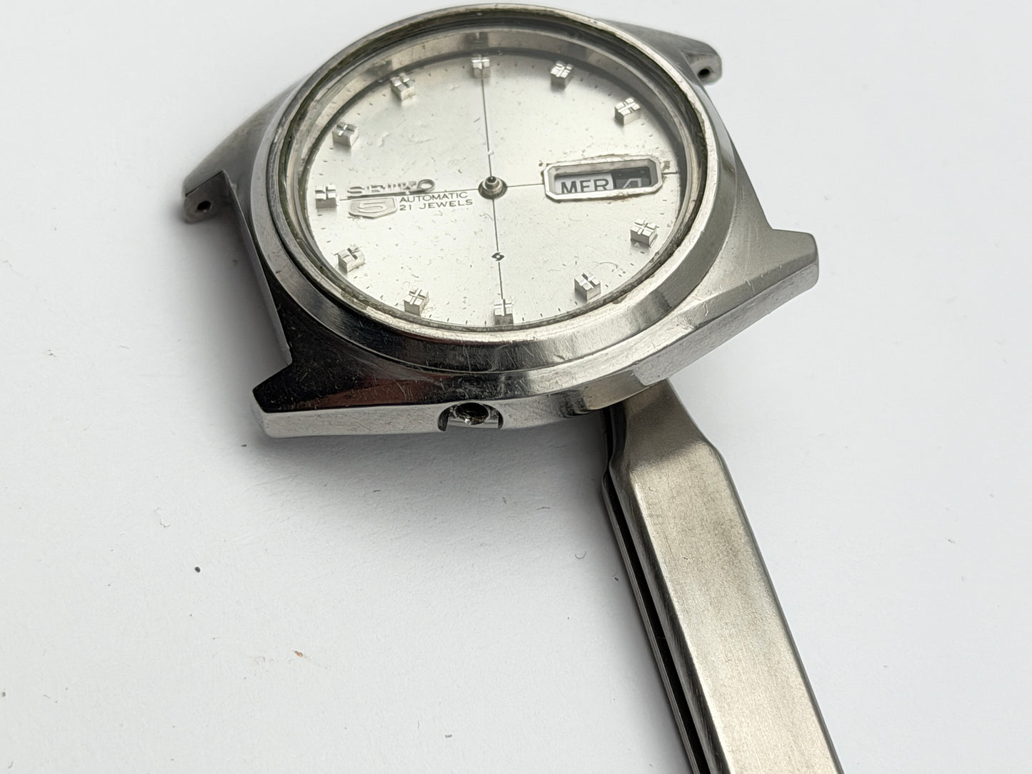 seiko 7009-8330 37mm