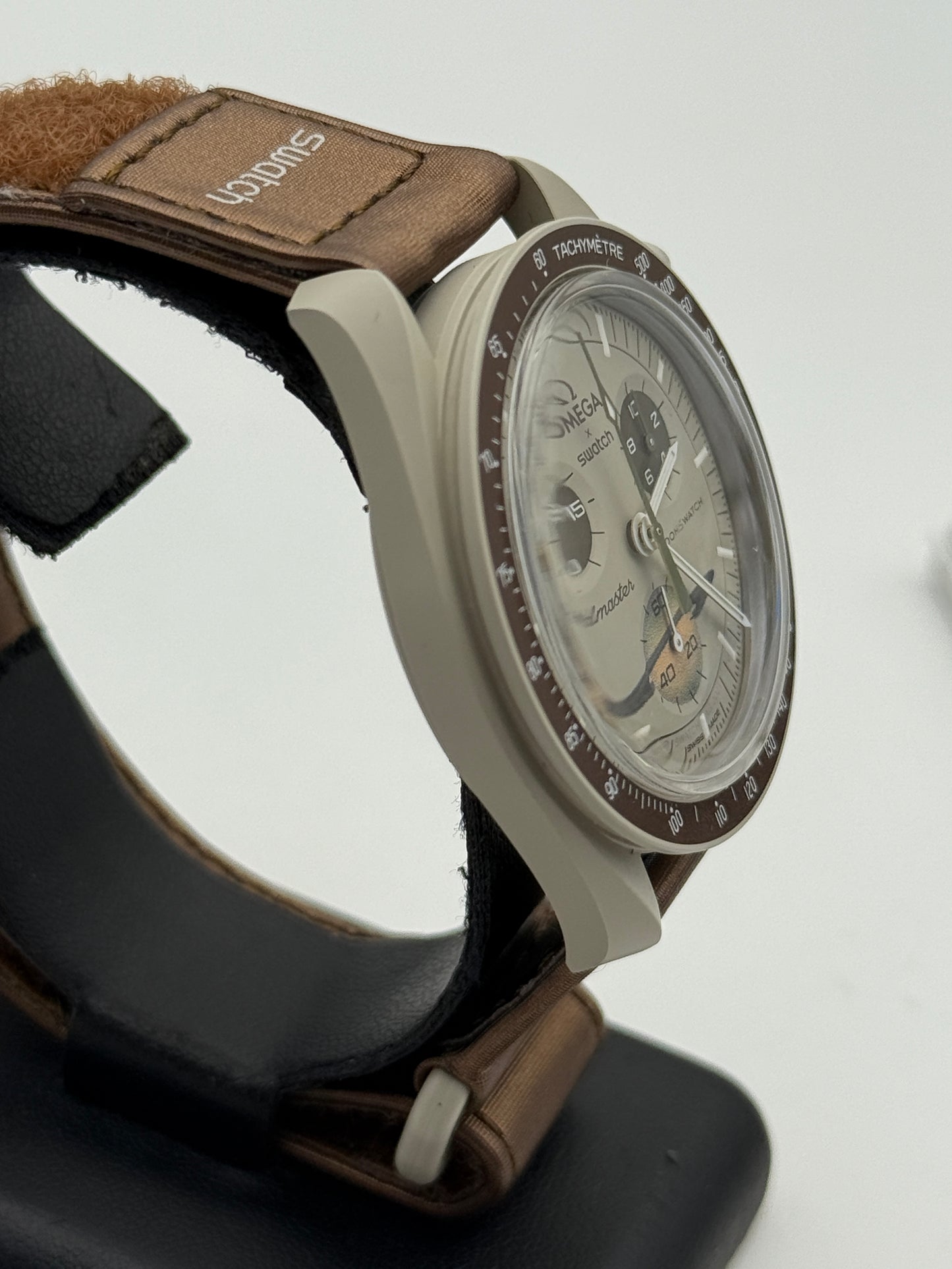 omega moonswatch mission to saturn swiss made S033T100 bioceramic