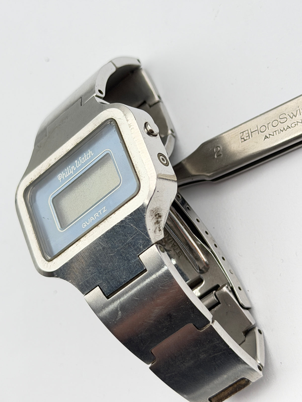 philip watch lcd 37mm