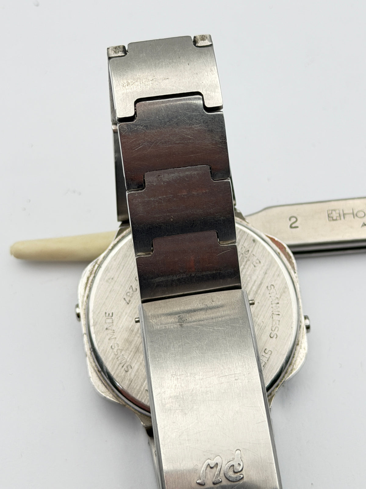 philip watch lcd 37mm