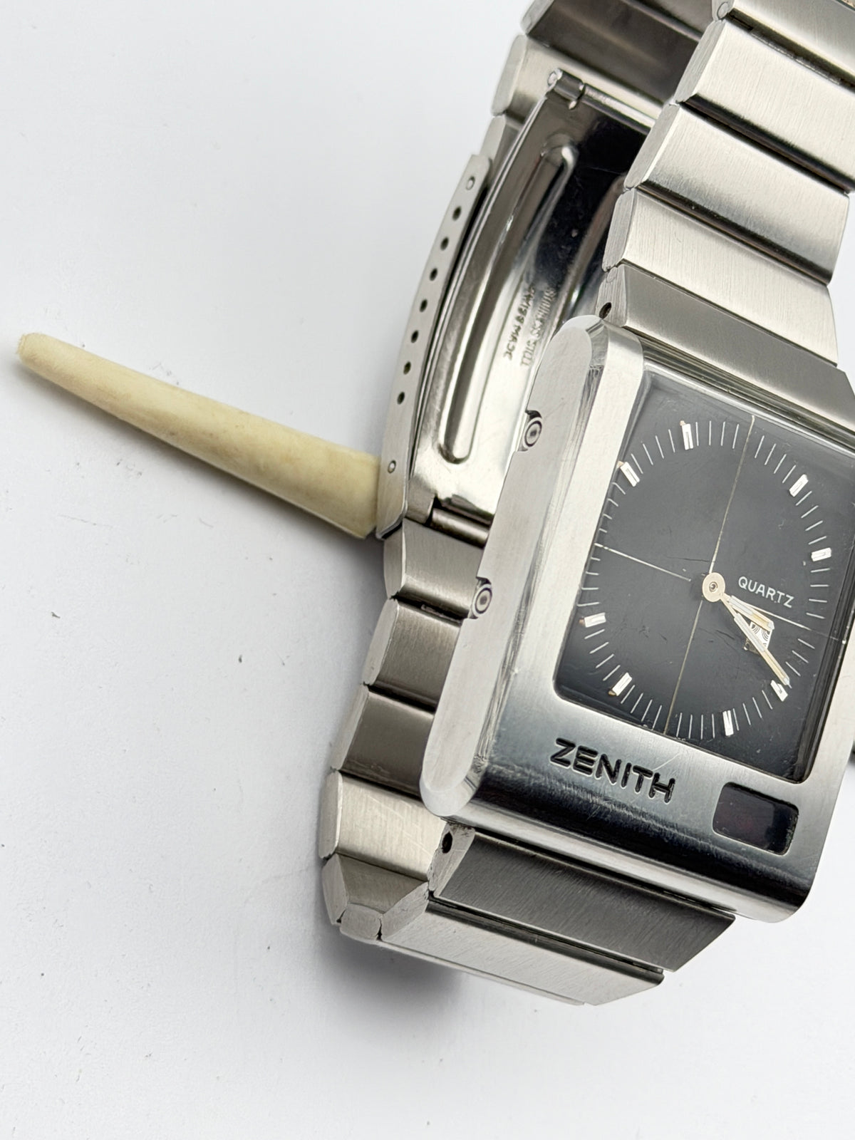 zenith futuristic 02.0010.471 rare vintage