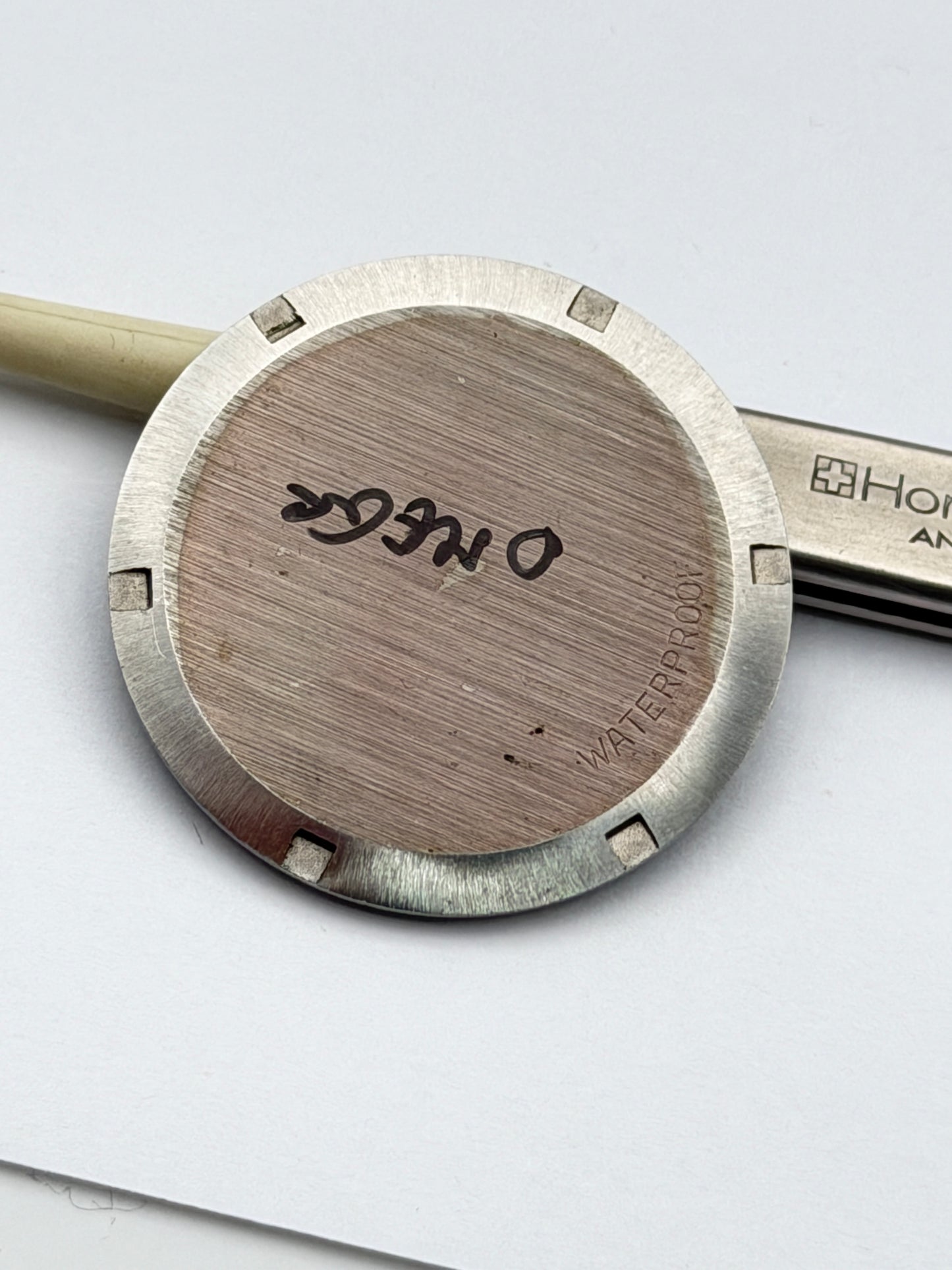 omega 136.070 fondello caseback