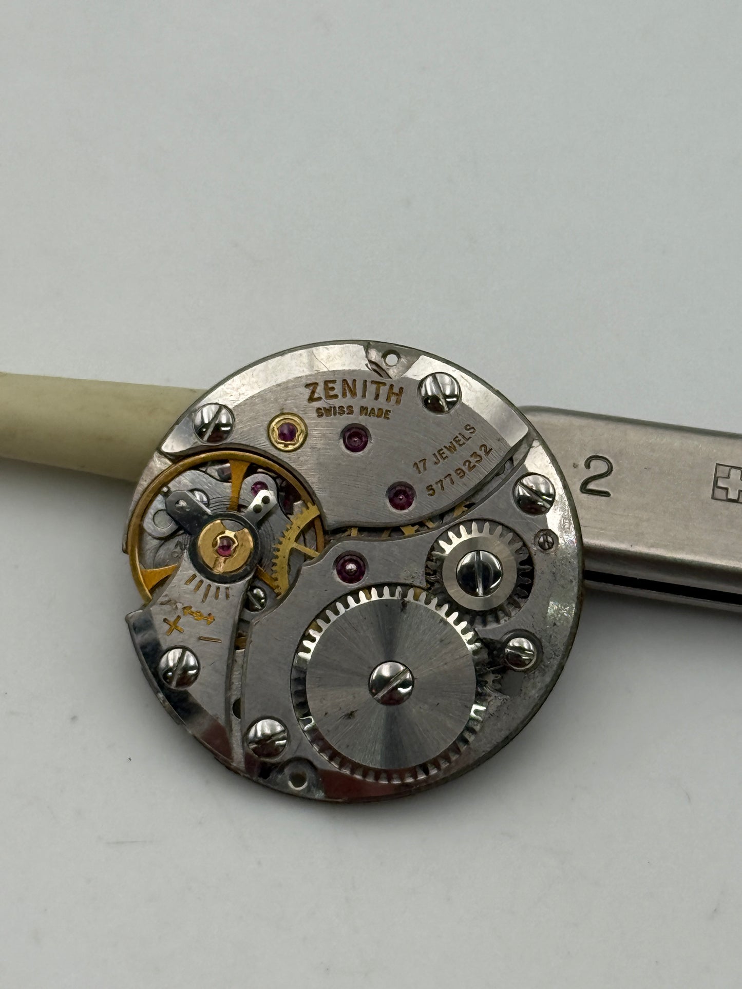 zenith 2310 movement movimento