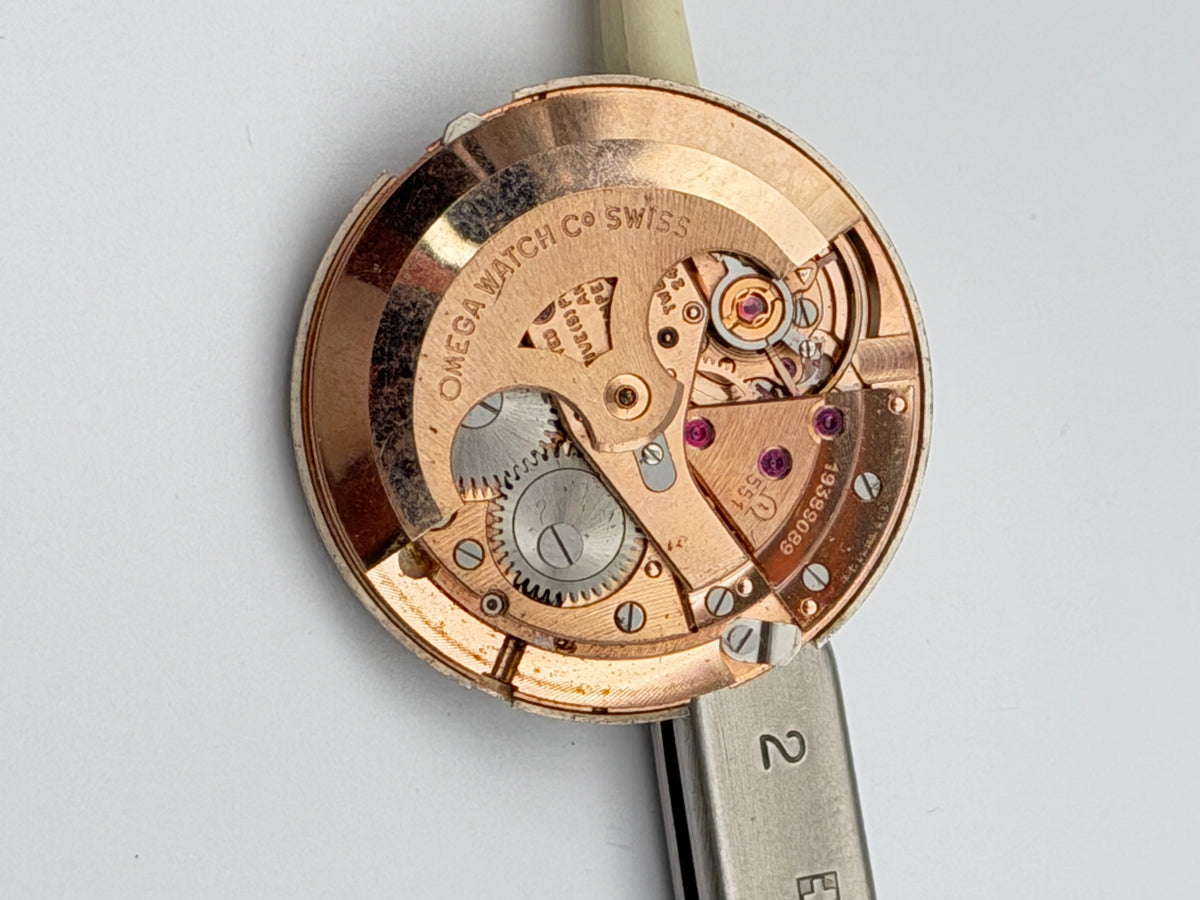 omega constellation pie pan 551 automatic movement movimento