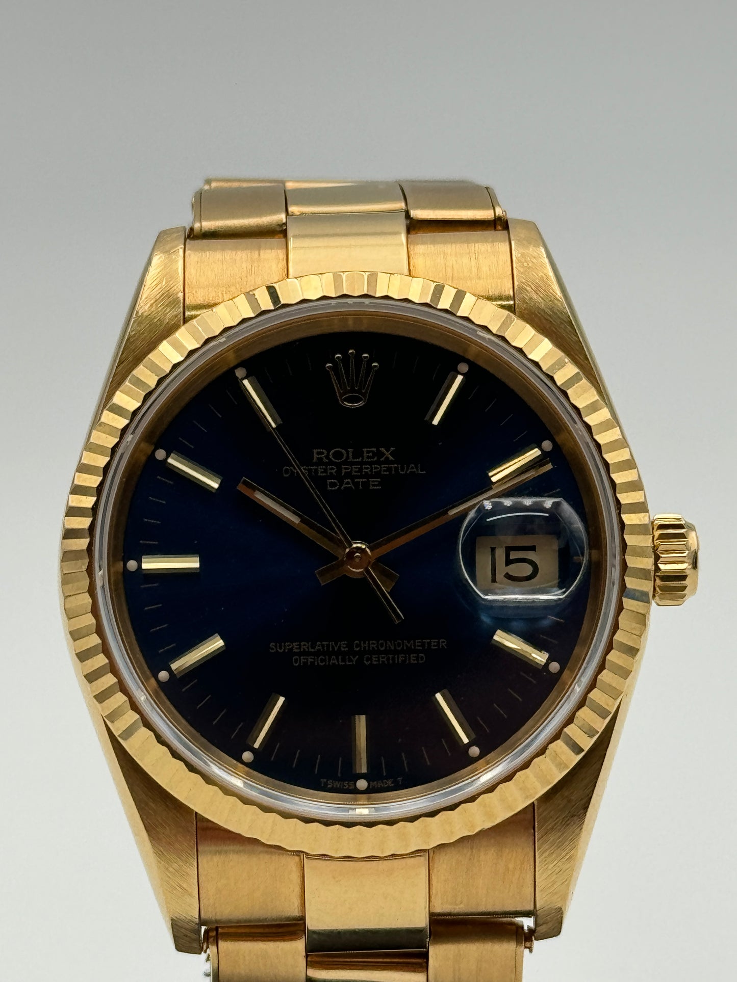 Rolex Oyster Perpetual Date 15238 full gold