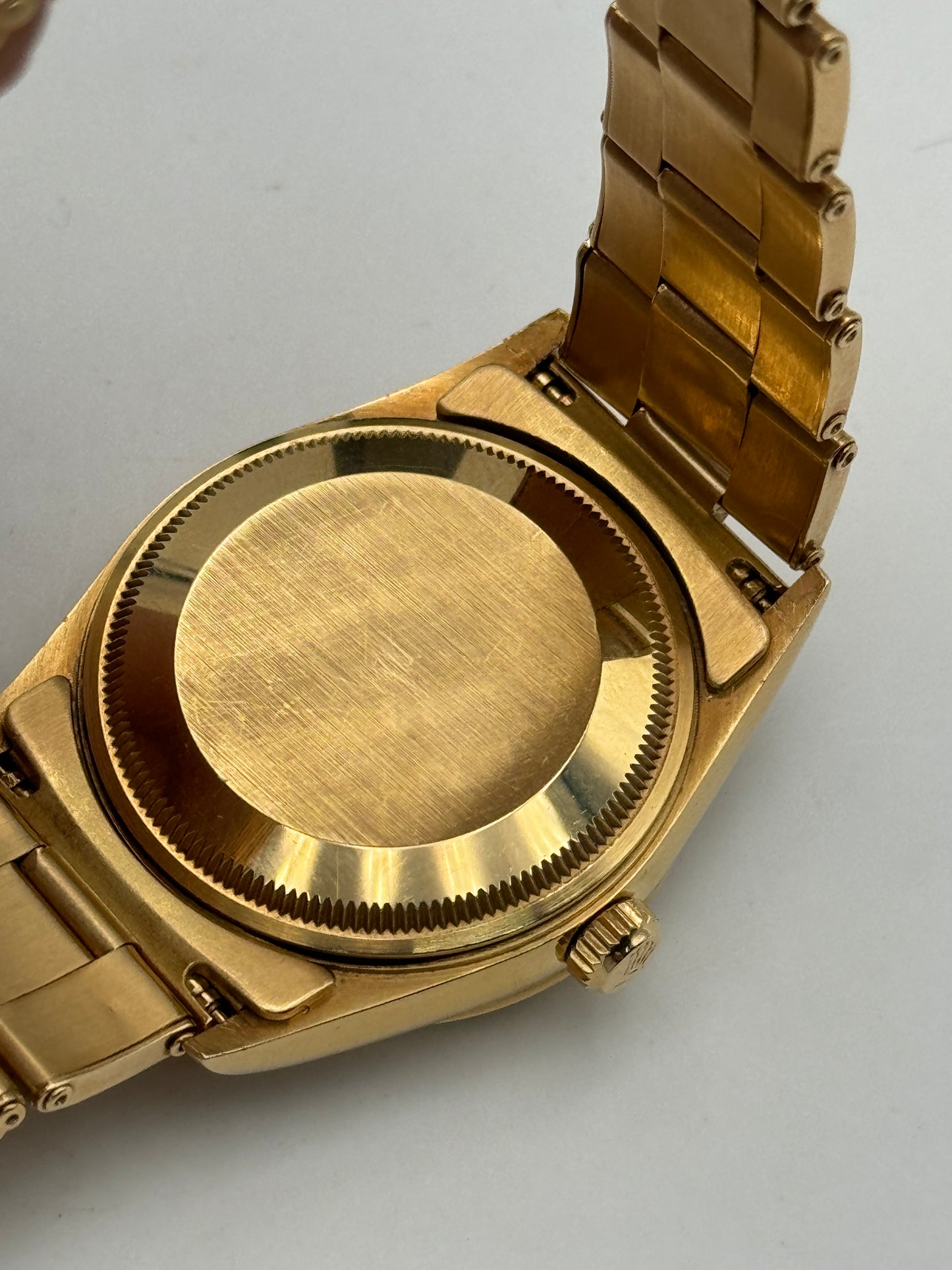 Rolex Oyster Perpetual Date 15238 full gold