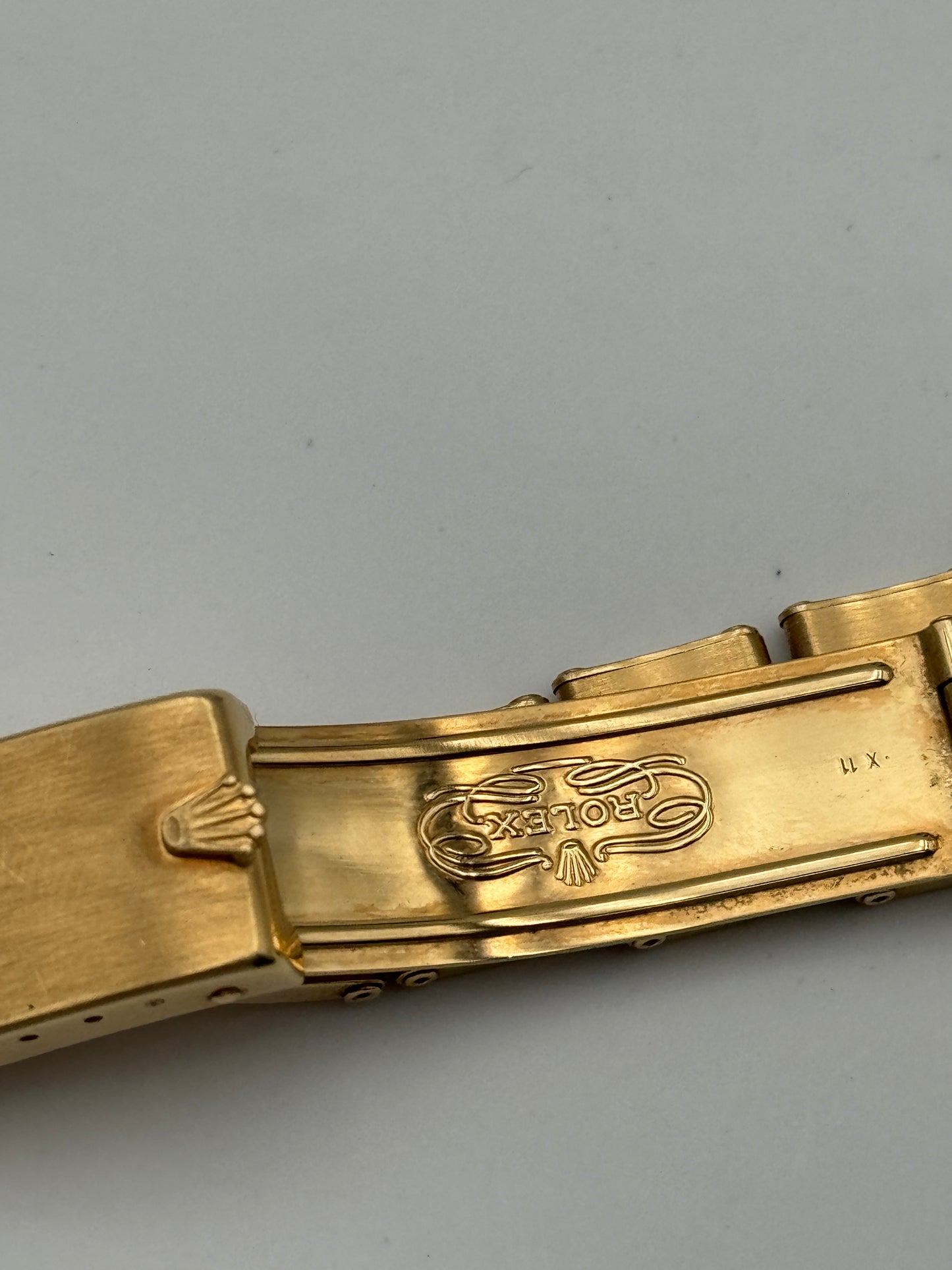 Rolex Oyster Perpetual Date 15238 full gold