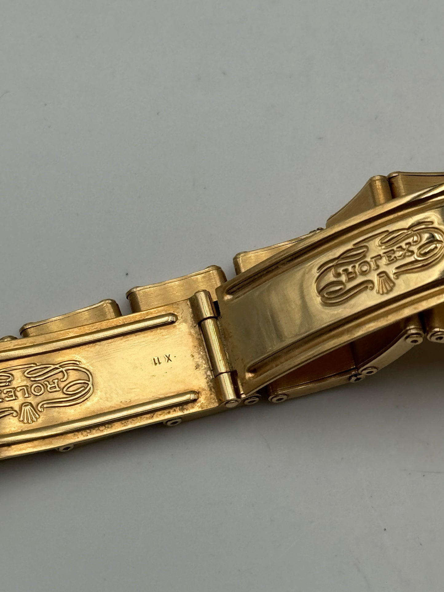 Rolex Oyster Perpetual Date 15238 full gold