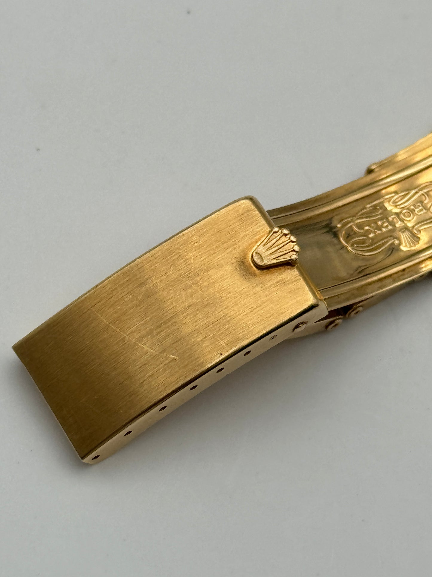 Rolex Oyster Perpetual Date 15238 full gold